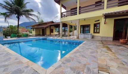 Casa de Condomínio com 5 quartos, Recanto Lagoinha, Ubatuba - R$ 2.6 mi, Cod: 1551