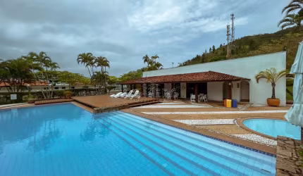 Apartamento à venda com 4 dorms, Praia das Toninhas, Ubatuba
