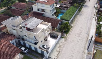 Casa com 6 suites, piscina na Praia do Sape - Ubatuba - Cod 546