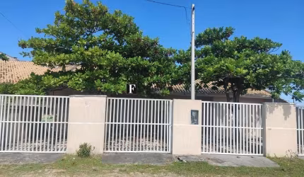 Casa perto do mar em Matinhos
