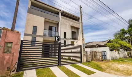 Triplex com 3 quartos em praia de Leste