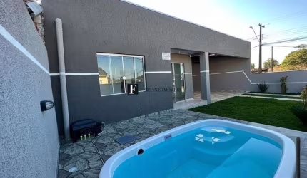 Casa com piscina em Matinhos