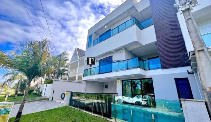 Triplex de luxo frente mar no Atami - Pontal