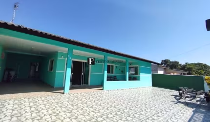 Casa a 50 metros do mar em Pontal do Sul - PR.