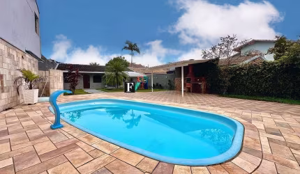 Casa quadra mar no Riviera Matinhos