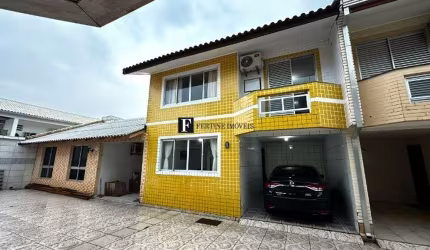 Sobrado a venda proximo do mar