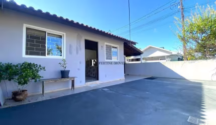 Casa de esquina no balneário Primavera