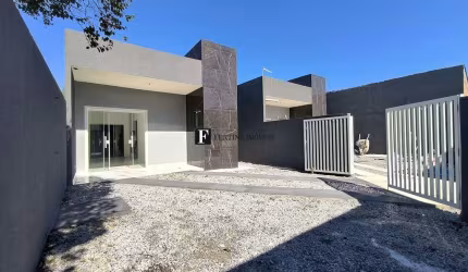 Casa com espaço de terreno em Matinhos PR