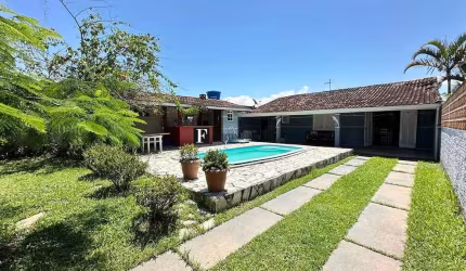 Casa com piscina em shangrila