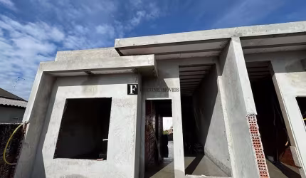 Casa com Piscina em Matinhos