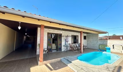 Casa com piscina 6 dormitórios em Santa Terezinha