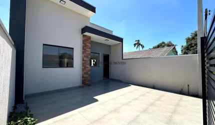 Casa com suíte em região de moradores