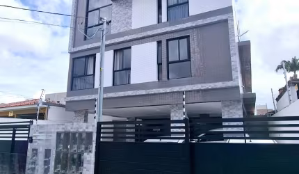 Bancários, 3 quartos,  quintal em 'U' com área gourmet