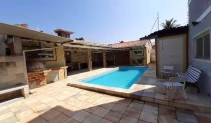 Casa para Venda em Itanhaém, Jardim Suarão, 6 dormitórios, 6 suítes, 1 banheiro, 7 vagas