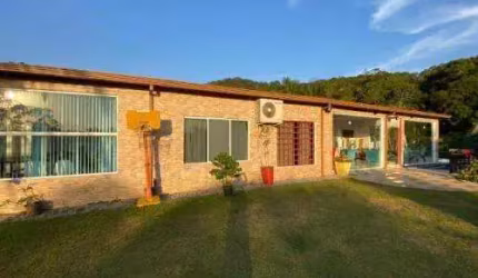 Chácara para Venda em Itariri, Três Barras, 4 dormitórios, 2 suítes, 6 banheiros, 5 vagas