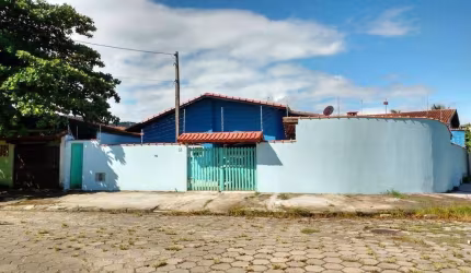 Casa para Venda em Itanhaém, Jardim Suarão, 3 dormitórios, 1 suíte, 1 banheiro, 4 vagas