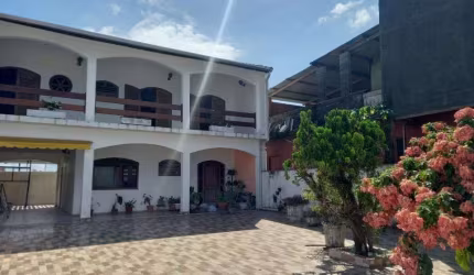 Casa para Venda em Itanhaém, Belas Artes, 4 dormitórios, 1 suíte, 1 banheiro, 5 vagas