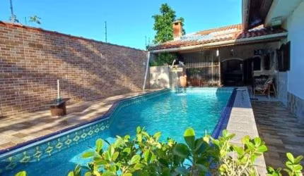 Casa para Venda em Itanhaém, Tupy, 3 dormitórios, 1 suíte, 2 banheiros, 2 vagas