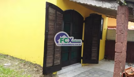 Casa para Venda em Itanhaém, Tupy, 2 dormitórios, 1 banheiro, 4 vagas