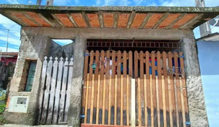 Casa para Venda em Itanhaém, Umuarama, 3 dormitórios, 1 banheiro, 2 vagas