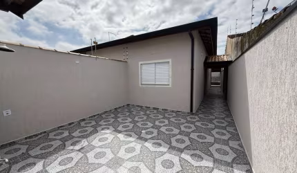 Casa para Venda em Itanhaém, Grandesp, 2 dormitórios, 1 suíte, 1 vaga