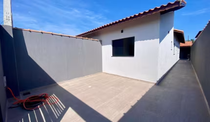 Casa para Venda em Itanhaém, Tupy, 2 dormitórios, 1 suíte, 1 banheiro, 2 vagas