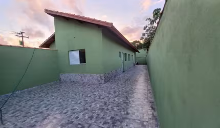 Casa para Venda em Itanhaém, Palmeiras, 2 dormitórios, 1 suíte, 1 banheiro, 6 vagas