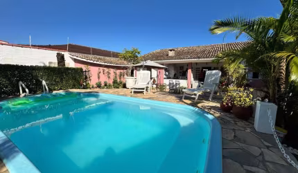 Casa para Venda em Itanhaém, Cibratel 2, 4 dormitórios, 2 suítes, 1 banheiro, 4 vagas