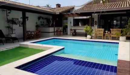 Casa para Venda em Itanhaém, Cibratel 1, 5 dormitórios, 1 suíte, 2 banheiros, 4 vagas