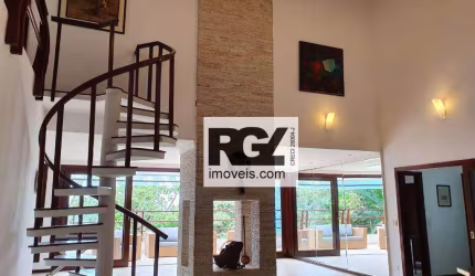 Casa alto padrão com 9 quartos sendo 6suítes...lazer..