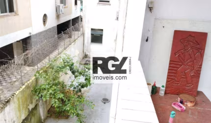 Sobrado com 4 dormitórios à venda, 247 m² por R$ 1.600.000,00 - José Menino - Santos/SP
