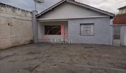 Casa térrea comercial próximo ao CEAGESP de 218 metros de terreno e 105 metros de área construída c