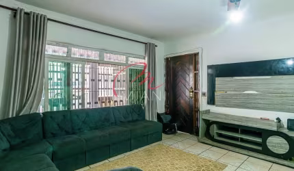 Casa no Jardim Esmeralda, 3 vagas de garagem, 4 quartos e Churrasqueira- região Rio Pequeno