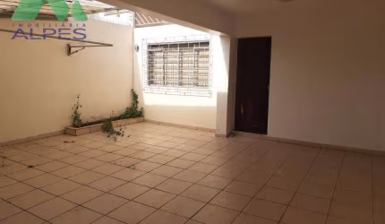 Sobrado com 3 dormitórios à venda, 145 m² por R$ 590.000,00 - Xaxim - Curitiba/PR