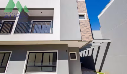 Sobrado com 3 dormitórios à venda, 115 m² por R$ 674.000,00 - Boqueirão - Curitiba/PR