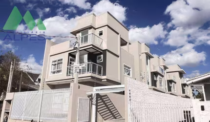 Sobrado com 3 dormitórios à venda, 125 m² por R$ 750.000,00 - Boqueirão - Curitiba/PR