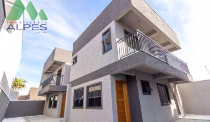 Sobrado com 3 dormitórios à venda, 105 m² por R$ 595.000,00 - Xaxim - Curitiba/PR