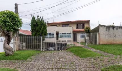 Casa Sobrado com 4 quartos, 5 vagas, no BairroVista Alegre, em Curitiba para Venda ou Locação REbrokers