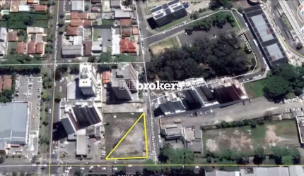 Terreno Estrutural, a Venda, no Bairro Portão em Curitiba REbrokers
