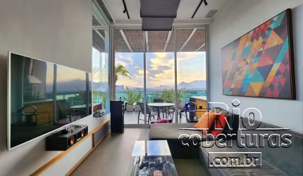 Cobertura à venda no Le Parc. Loft. Barra da Tijuca.