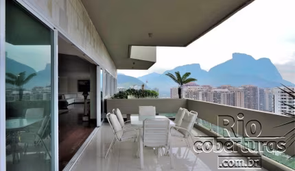 Cobertura à venda no Atlântico Sul. 5 Quartos.