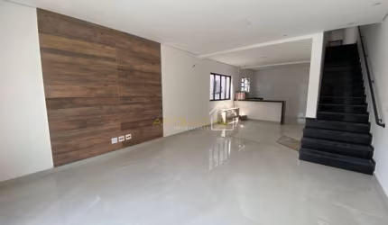 Casa sobreposta alta - Embaré - Santos