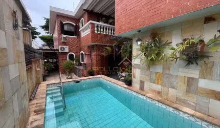 Sobrado com Piscina - 3 suites - Embare - Santos