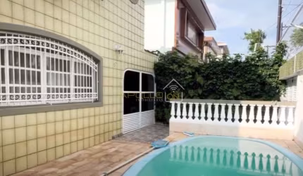 Sobrado com Piscina - 3 quartos - Aparecida - Santos