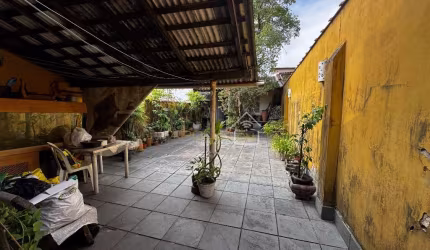 Casa geminada - 2 quartos - Encruzilhada - Santos