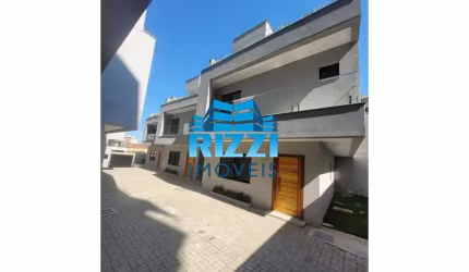 Casa Triplex em Condomínio fechado na Freguesia/Jacarepaguá