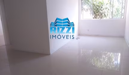 Apartamento com 02 quartos a venda na Estrada do Capenha/Pechincha
