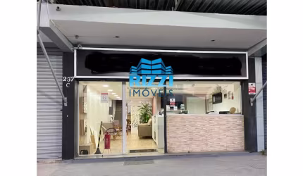 Lojão Duplex à venda na Taquara com 180m²