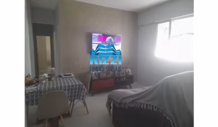 Apartamento Reformado com 02 Quartos na Estrada do Capenha/RJ