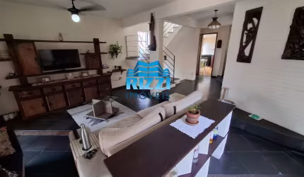 Casa Duplex a venda no Condomínio Gramado na Taquara